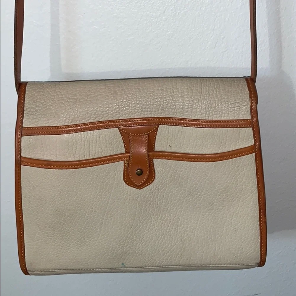 Dooney & Bourke classic dooney
